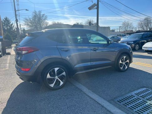 Used 2016 Hyundai Tucson Sport image 4