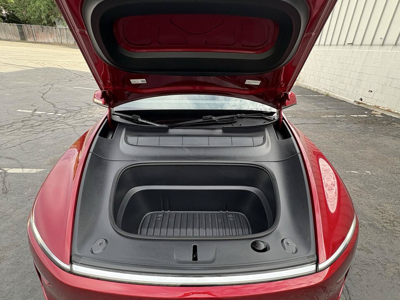 Used 2026 Tesla Model Y Long Range AWD/4WD image 24