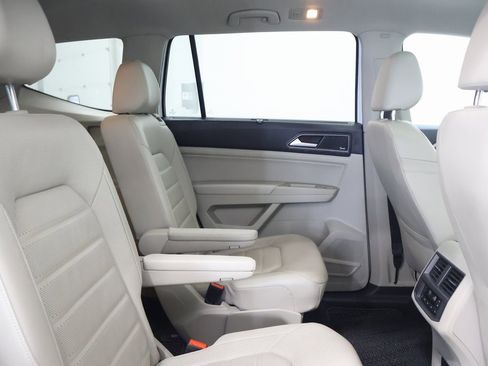 Used 2019 Volkswagen Atlas SEL Premium image 24