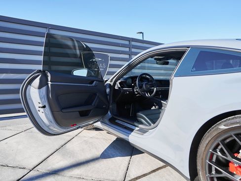 Used 2024 Porsche 911 Carrera S w/ Sport Package image 22