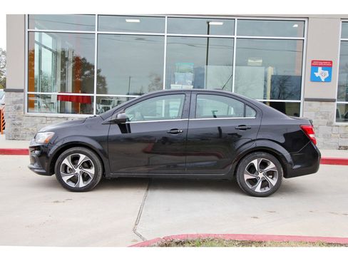 Used 2019 Chevrolet Sonic Premier image 3