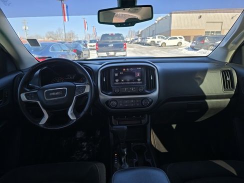 Used 2015 GMC Canyon SLE image 13