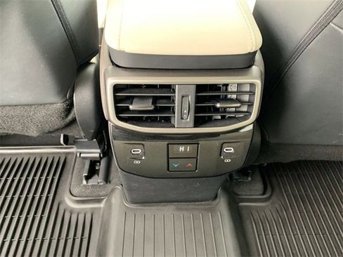 Used 2023 Lexus RX 350h image 32