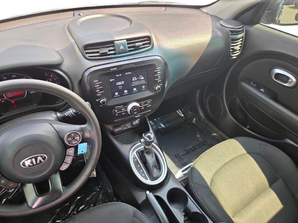 Used 2019 Kia Soul + FWD image 20