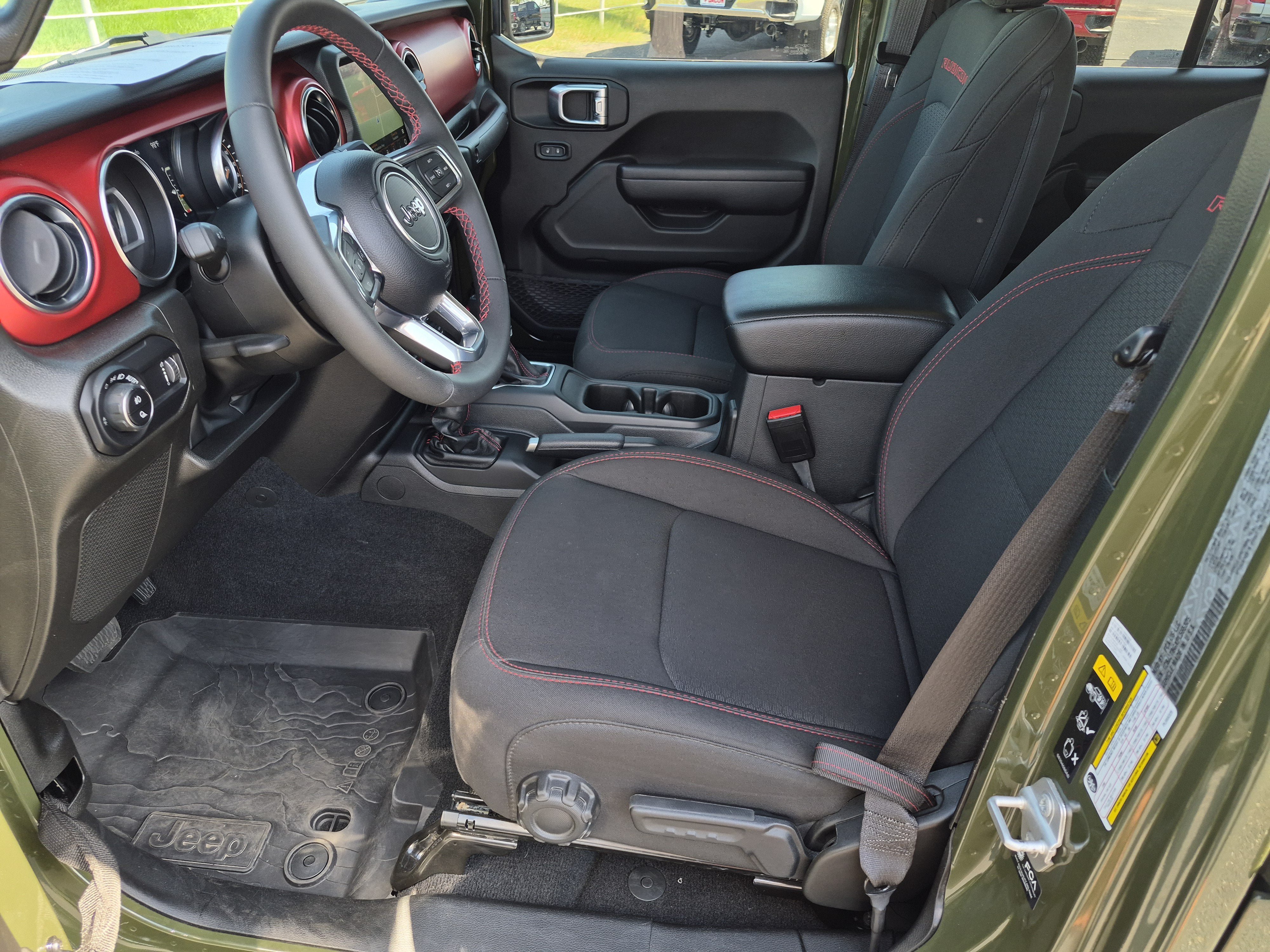 Used 2023 Jeep Gladiator Rubicon w/ Trailer Tow Package AWD/4WD image 10