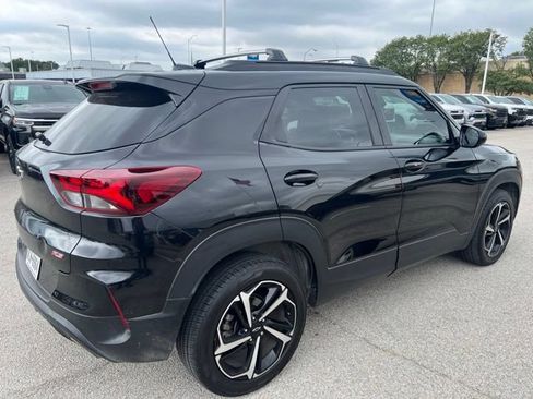 Used 2022 Chevrolet TrailBlazer RS FWD image 3