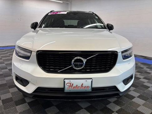 Used 2022 Volvo XC40 T5 R-Design AWD/4WD image 13