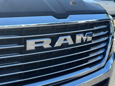 Used 2025 RAM 1500 Laramie AWD/4WD image 30