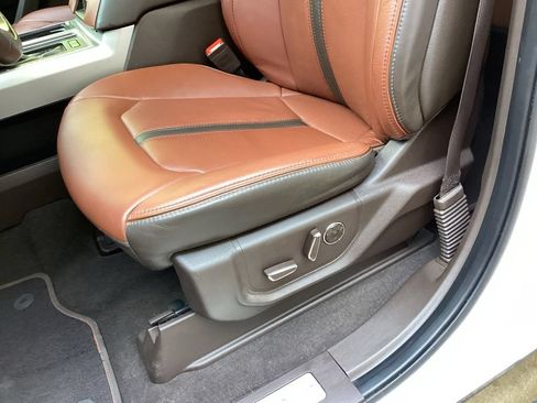Used 2019 Ford F150 King Ranch w/ Equipment Group 601A Luxury AWD/4WD image 35