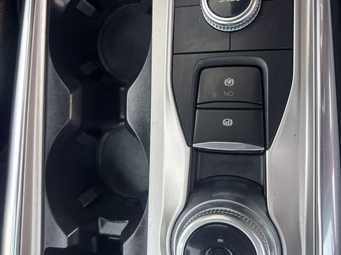 Certified 2023 Ford Explorer Limited w/ Limited Technology Package AWD/4WD image 31