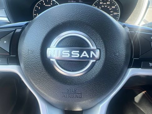 Used 2025 Nissan Altima 2.5 SR FWD image 57