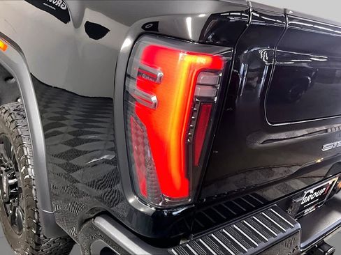 Used 2026 GMC Sierra 2500 AT4 w/ AT4 Premium Plus Package AWD/4WD image 27