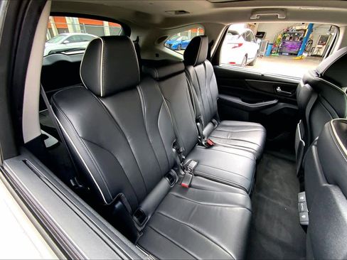 Used 2023 Acura MDX SH-AWD w/ Advance Package image 19