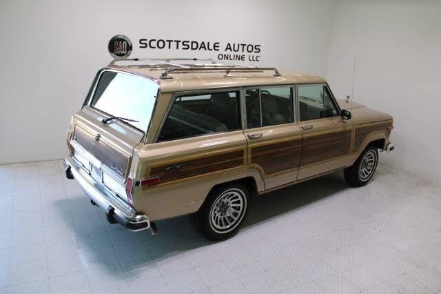 Used 1989 Jeep Grand Wagoneer AWD/4WD image 38
