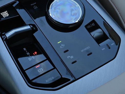 New 2026 BMW X3 xDrive30 w/ Premium Package image 17