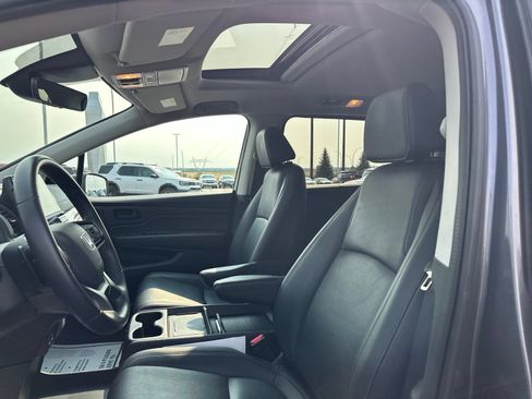Used 2025 Honda Odyssey EX-L image 10