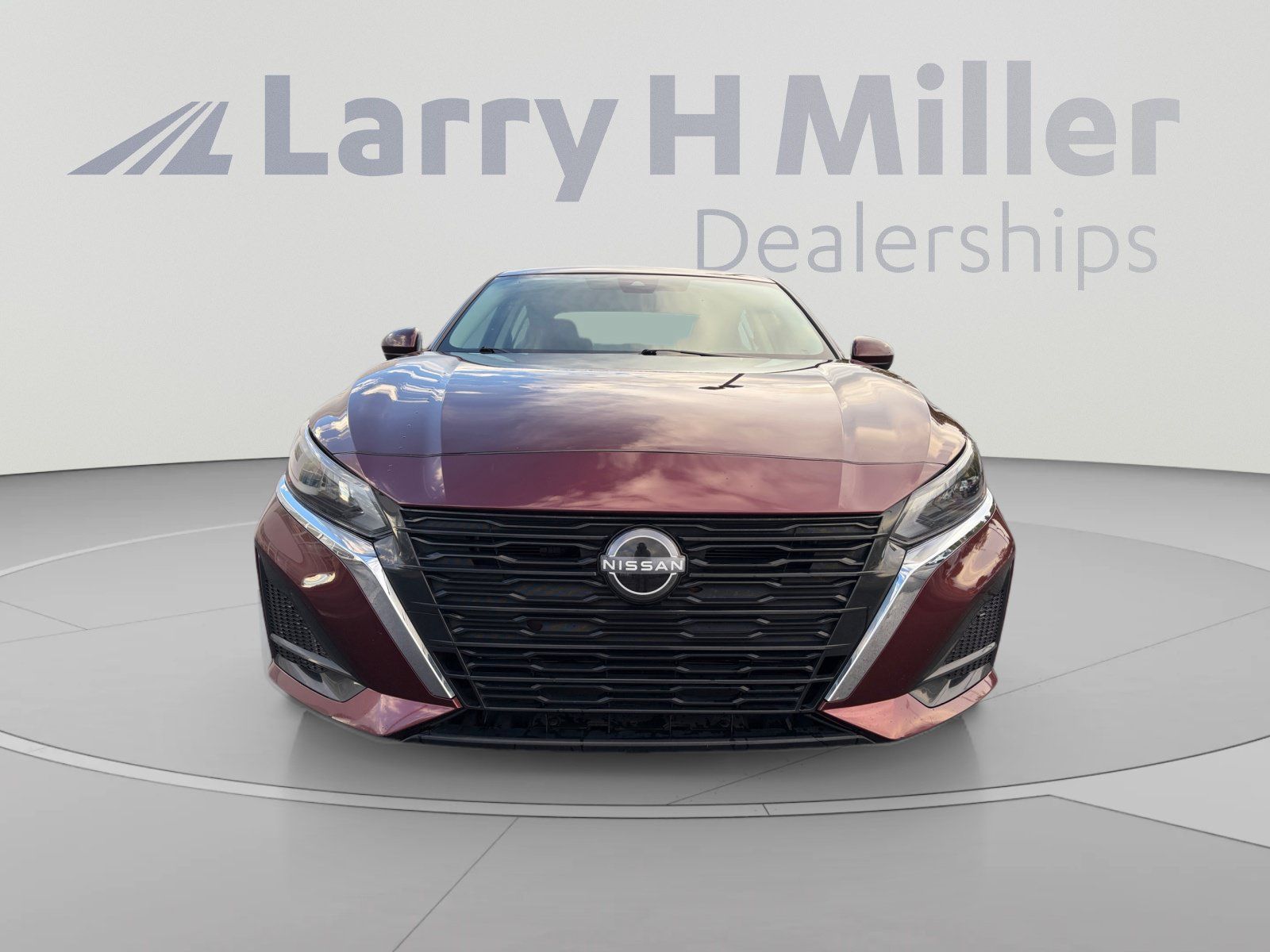 Used 2025 Nissan Altima 2.5 SV w/ SV Special Edition Package FWD image 8
