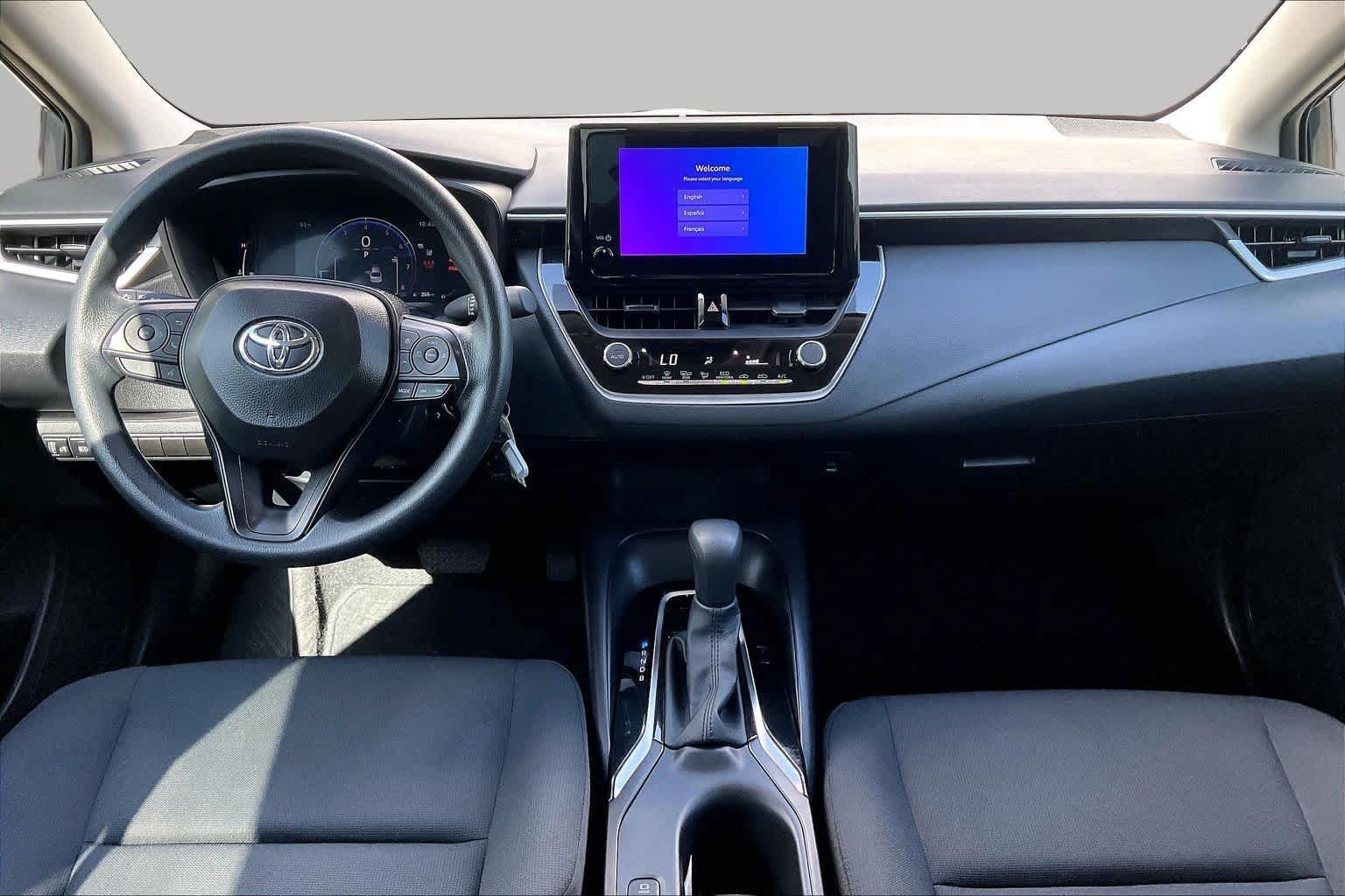 Used 2026 Toyota Corolla LE FWD image 15