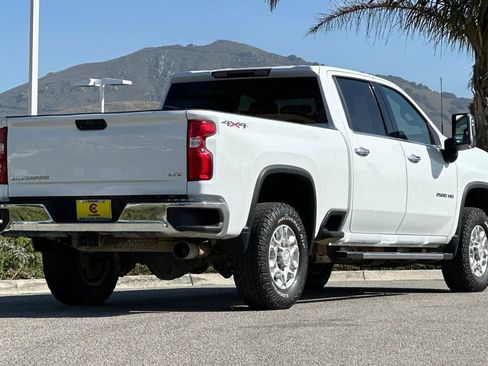Used 2020 Chevrolet Silverado 2500 LTZ AWD/4WD image 3