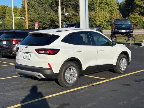 New 2026 Ford Escape Active image 3