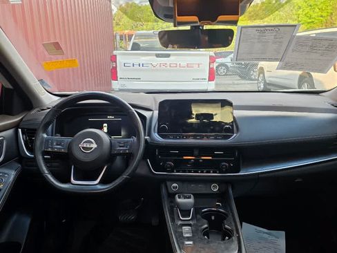 Used 2022 Nissan Rogue Platinum w/ Head-Up Display Package FWD image 5