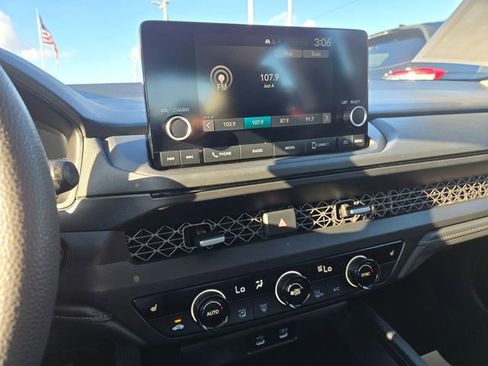 Used 2023 Honda Accord EX image 16