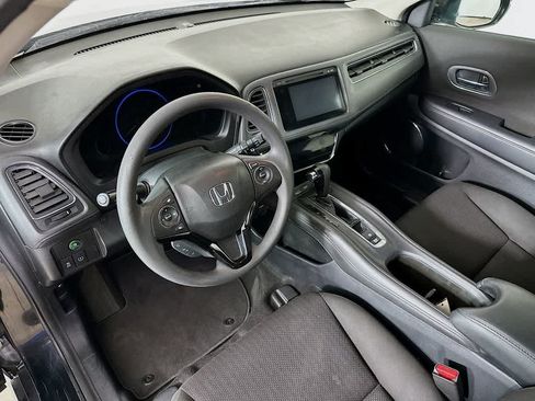 Used 2016 Honda HR-V EX image 2