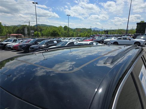 Used 2024 Jeep Grand Cherokee Summit AWD/4WD image 11