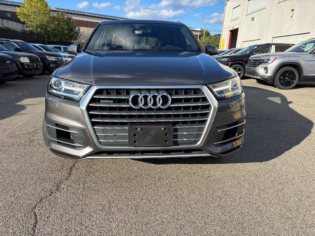 Used 2019 Audi Q7 3.0T Premium w/ Convenience Package AWD/4WD image 8