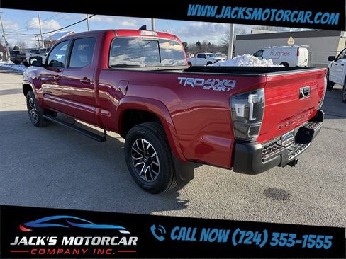 Used 2022 Toyota Tacoma TRD Sport w/ Black Out Package (TMS) image 7