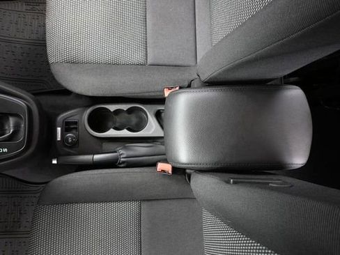 Used 2018 Ford Transit Connect XL image 33