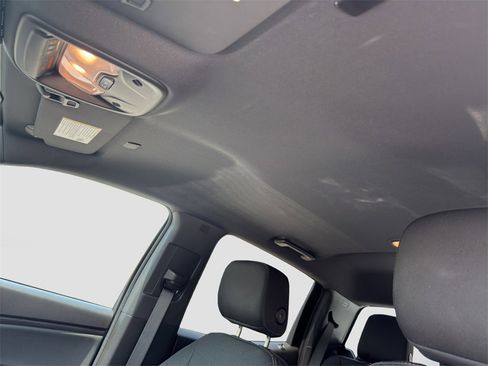 Used 2025 GMC Canyon Elevation image 8