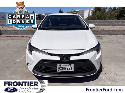 Used 2025 Toyota Corolla LE FWD image 8