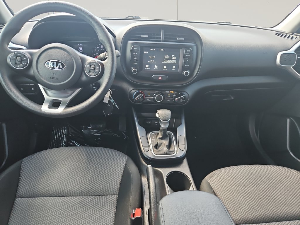 Used 2020 Kia Soul LX FWD image 15