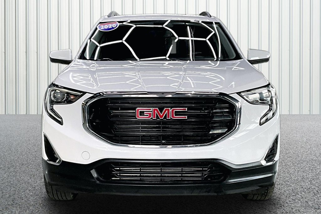 Used 2020 GMC Terrain SLE w/ Driver Convenience Package FWD image 2