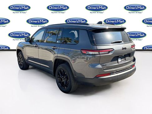 Used 2024 Jeep Grand Cherokee L Laredo image 5