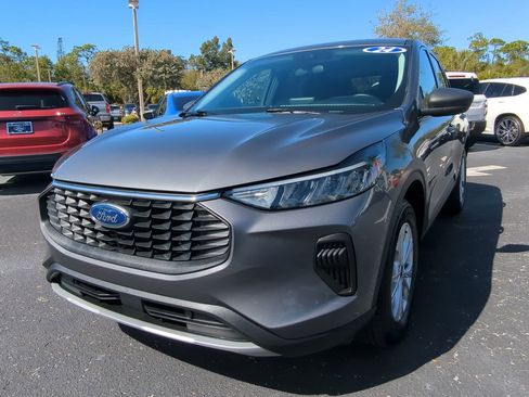 Certified 2024 Ford Escape Active image 8