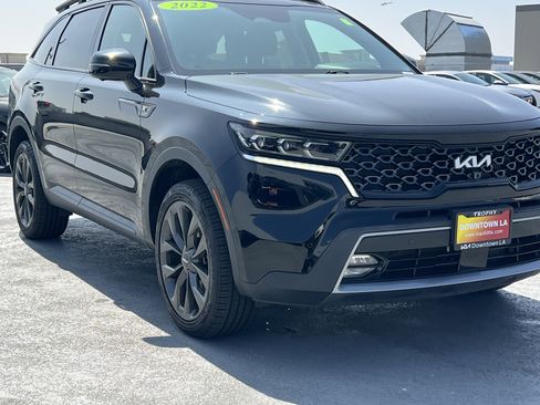 Used 2022 Kia Sorento SX Prestige image 11