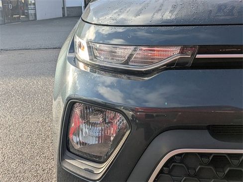 Used 2021 Kia Soul LX image 9