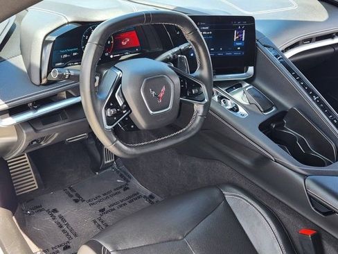 Used 2024 Chevrolet Corvette Stingray Convertible w/ Z51 Performance Package image 38