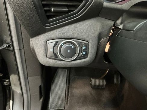 Used 2015 Ford Escape SE image 20