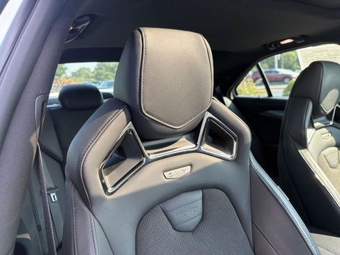 Used 2016 Cadillac ATS V RWD image 40