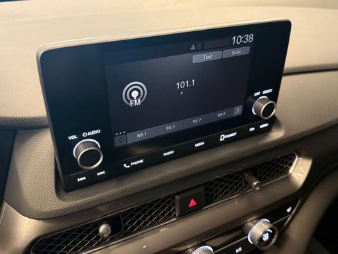 Used 2023 Acura Integra Base image 11