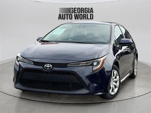 Used 2022 Toyota Corolla LE FWD image 1