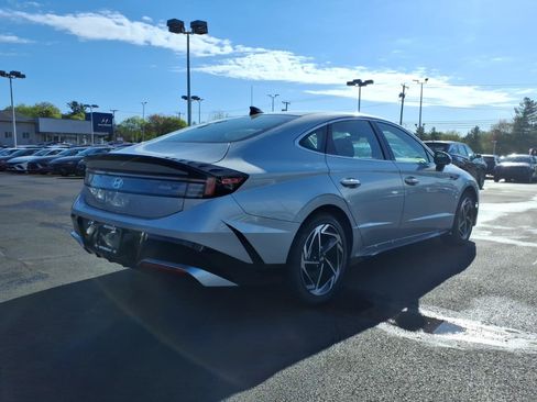 Used 2026 Hyundai Sonata SEL FWD image 5