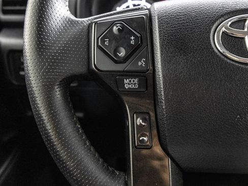 Used 2021 Toyota 4Runner TRD Off-Road AWD/4WD image 26