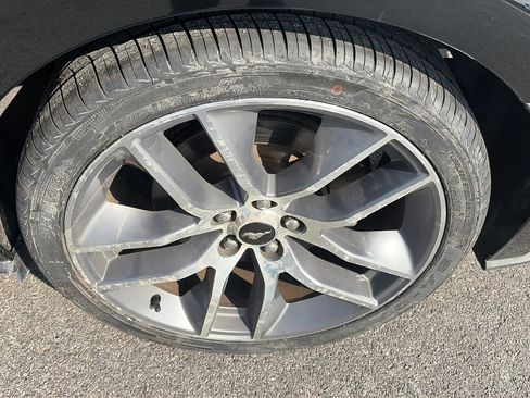 Used 2015 Ford Mustang GT Premium image 27