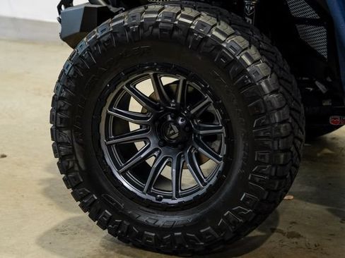 Used 2025 Jeep Wrangler Unlimited Rubicon w/ Safety Group AWD/4WD image 13