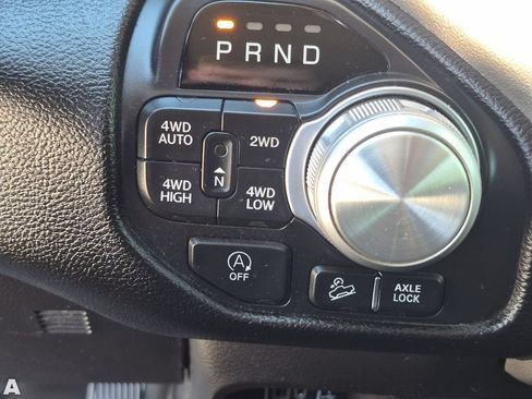 Used 2019 RAM 1500 Laramie AWD/4WD image 30