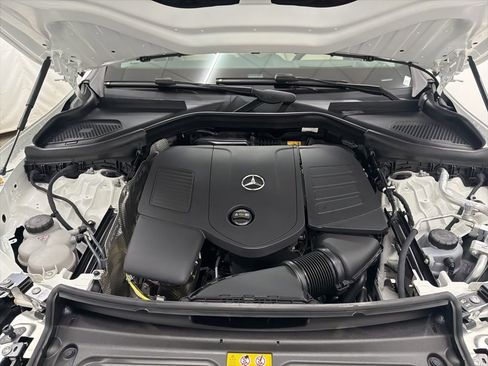 New 2026 Mercedes-Benz GLC 300 image 31